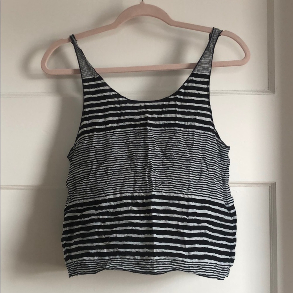 American Eagle “crop top”